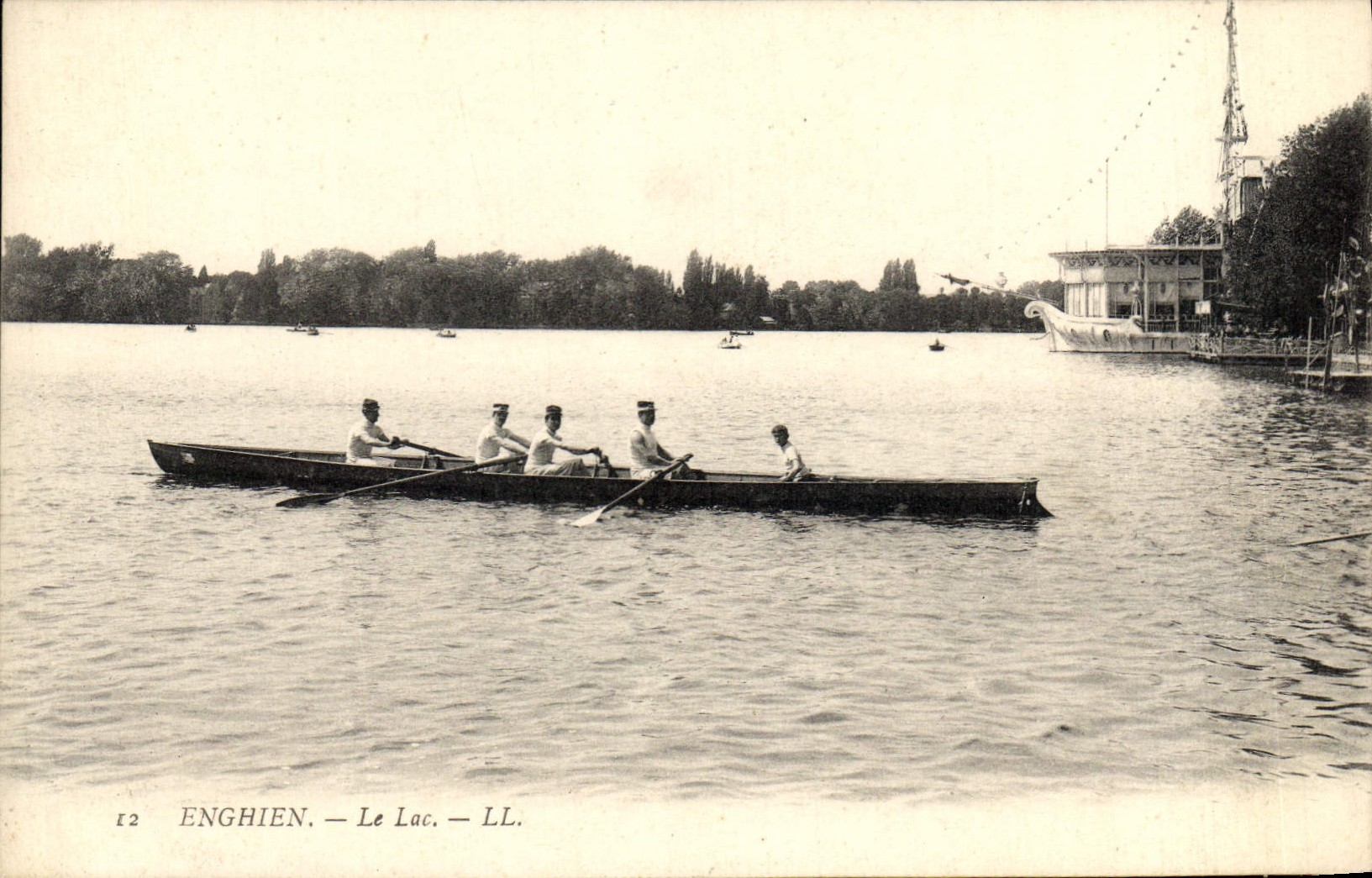 VINTAGE POSTCARD Enghien the Lake Oar Boat