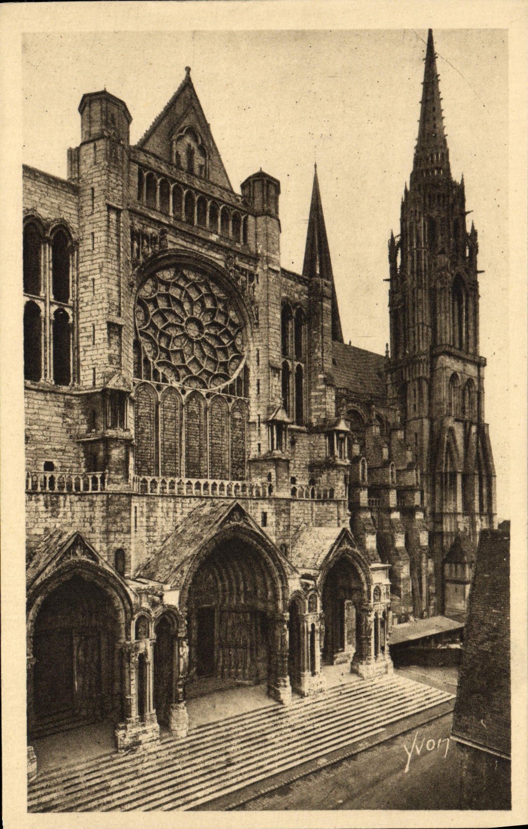 POSTAL Chartres de la VENDIMIA la puerta norteña y la flecha