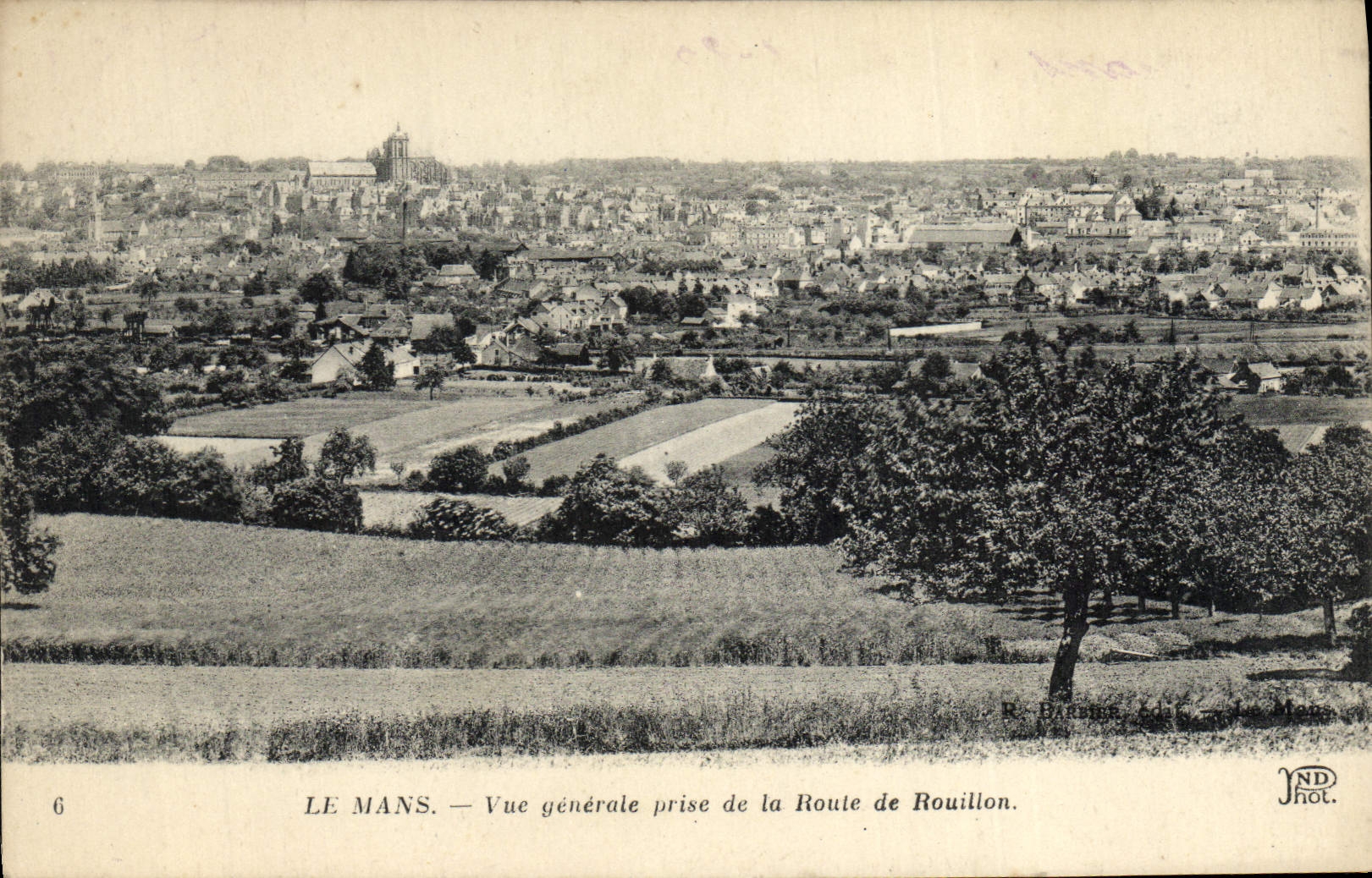 CPA Le Mans Vue Generale Prise de la Route de Rouillon