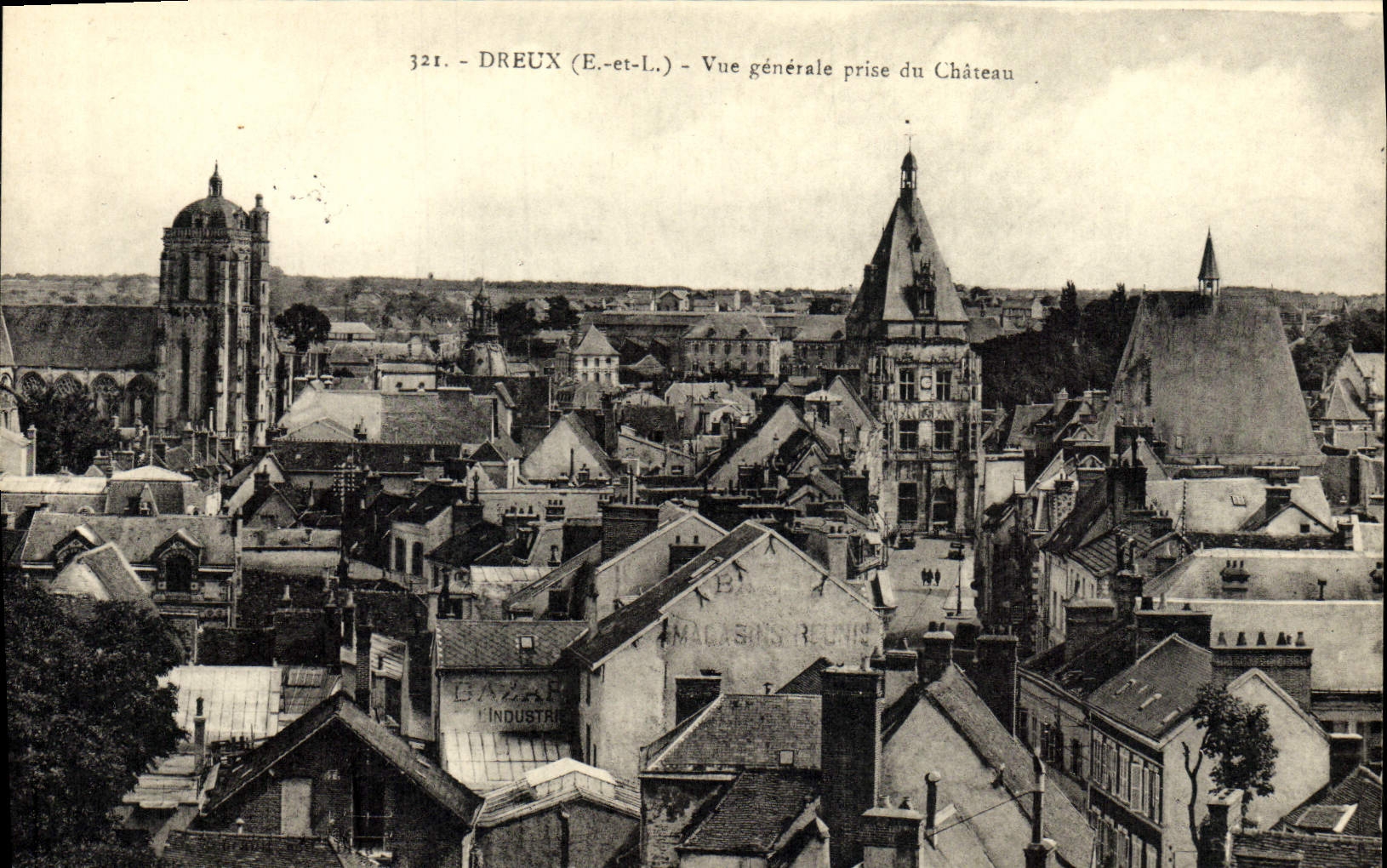 CPA Dreux Vue Generale Prise du Chateau