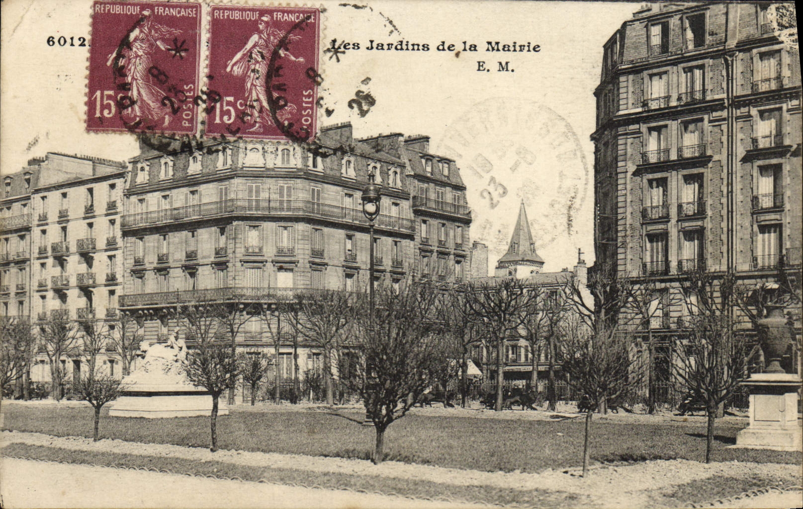 CPA Paris Les jardins de la mairie