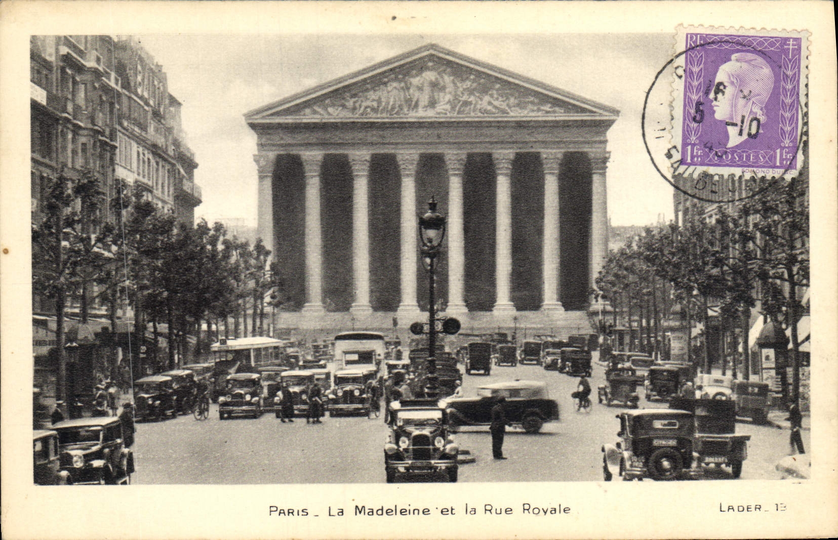 CPA Paris La Madeleine et la Rue Rovale