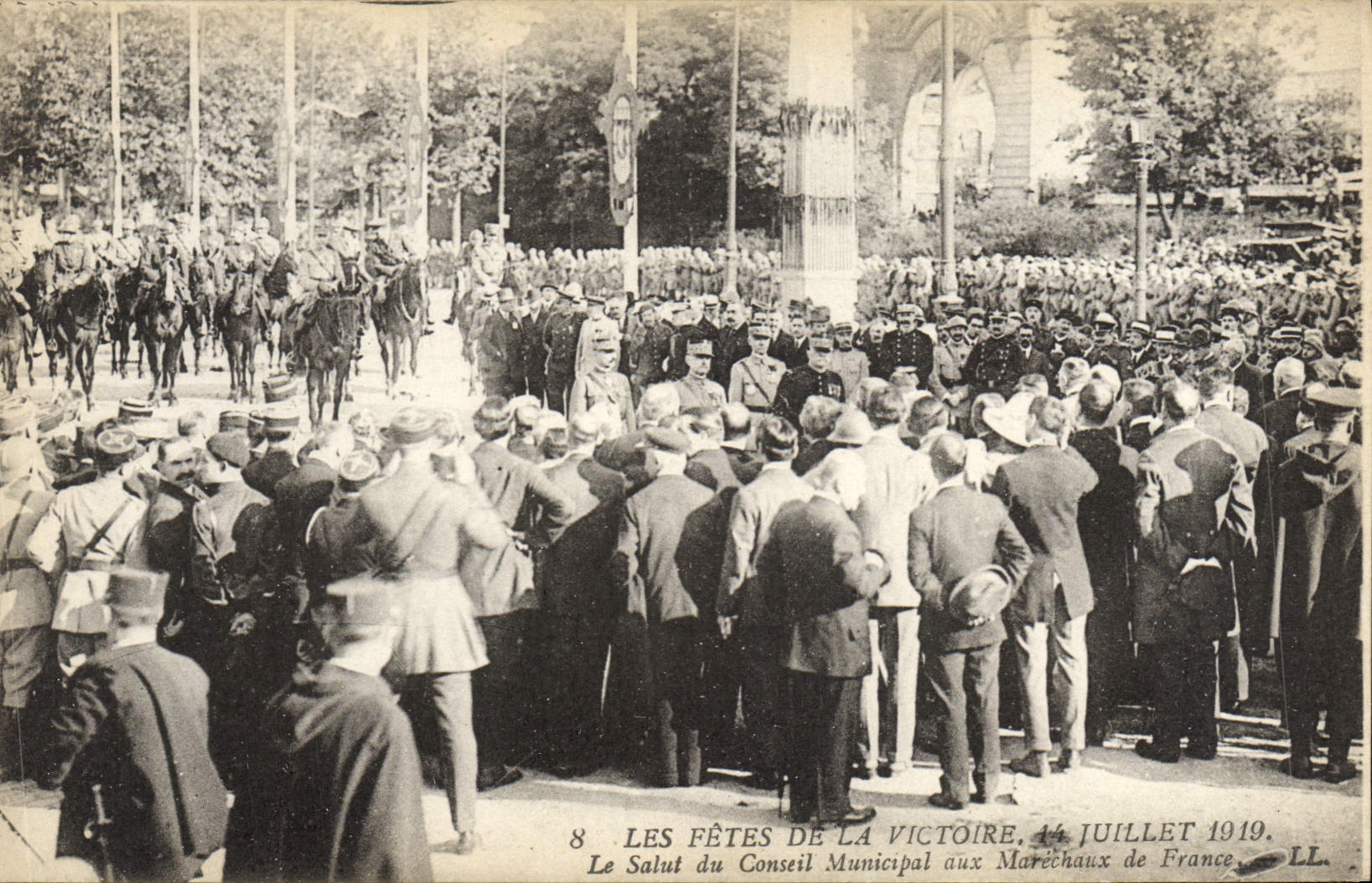 VINTAGE POSTCARD Festivals Of the Victoire July 14th, 1919 the safety of the municipal council to the Marshals of France