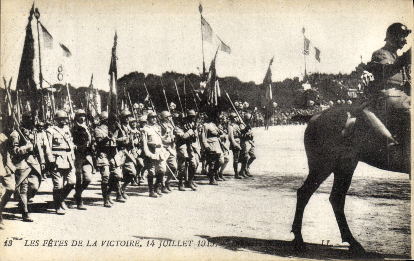 VINTAGE POSTCARD Festivals Of the Victoire July 14th, 1919 Flags of Militaria infantry