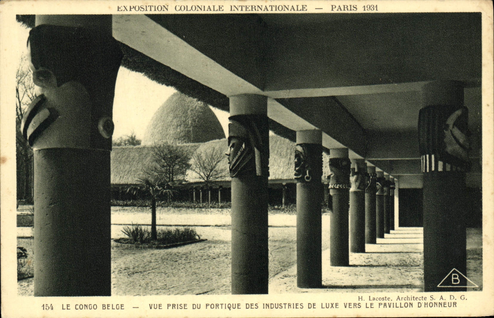 CPA Exposition Coloniale Internationale Paris 1931 Congo Belge Vue prise du portique Industries de luxe