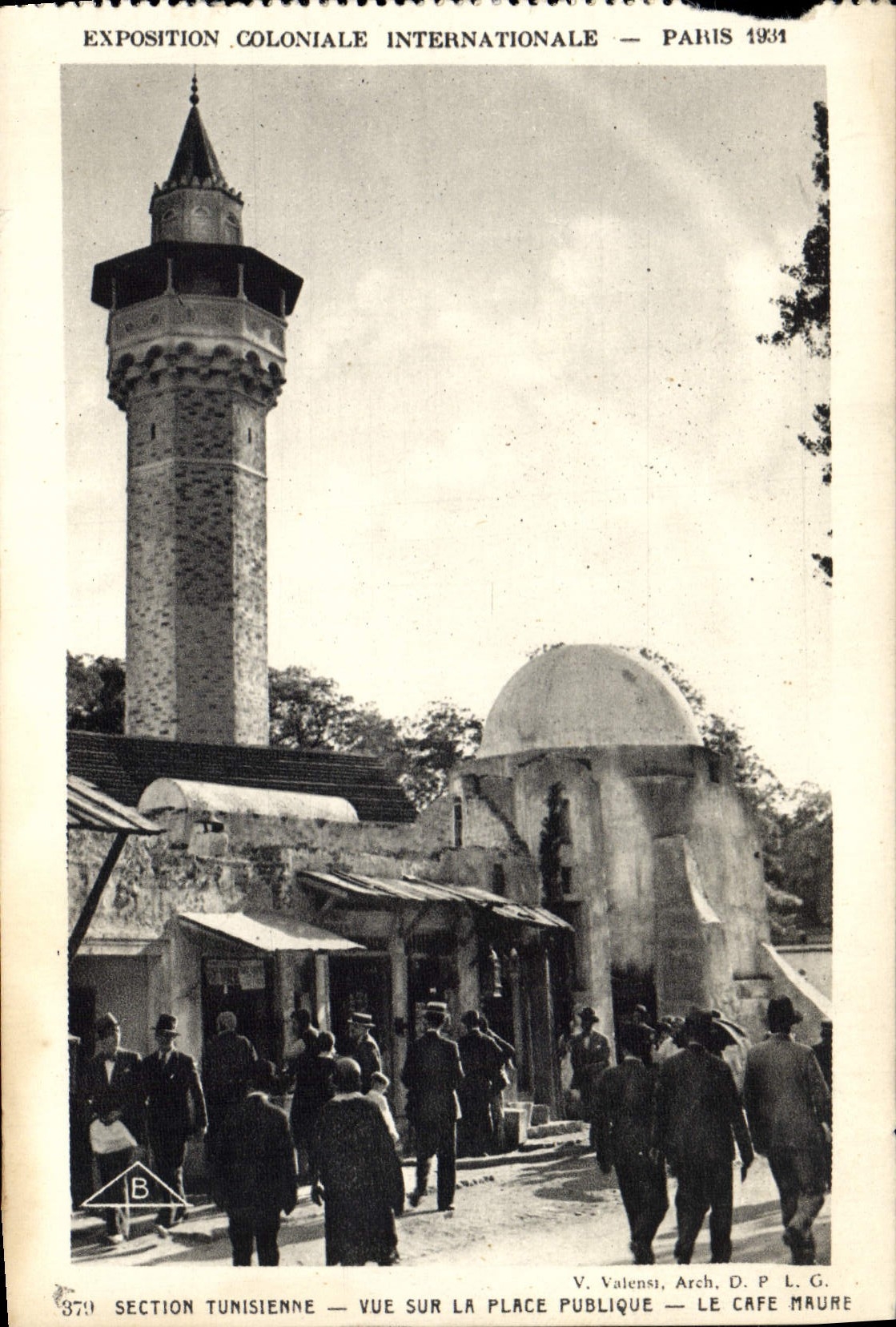 CPA Exposition Coloniale Internationale Paris 1931 Section tunisienne Vue sur la place publique Le cafe maure 