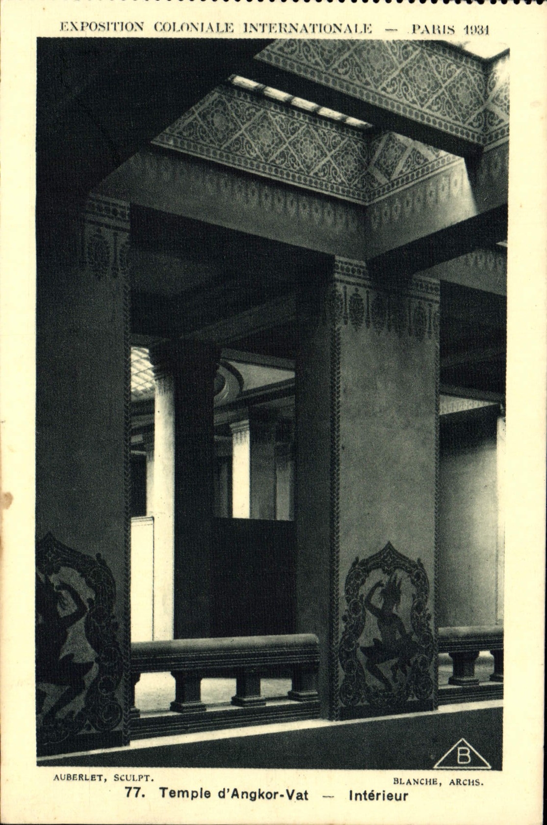 CPA Exposition Coloniale Internationale Paris 1931 Temple d'Angkor Vat Interieur