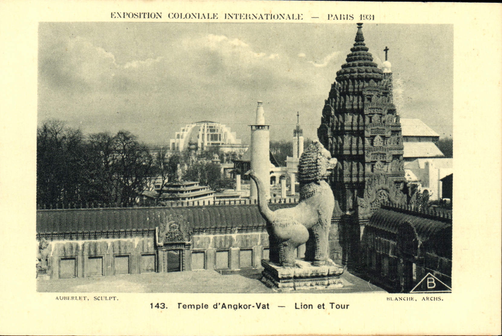 CPA Exposition Coloniale Internationale Paris 1931 Temple d'Angkor Vat Lion et tour