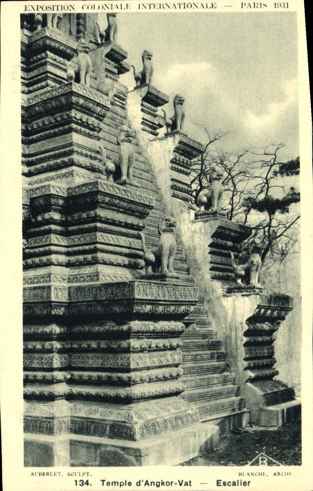 CPA Exposition Coloniale Internationale Paris 1931 Temple d'Angkor Vat Escalier