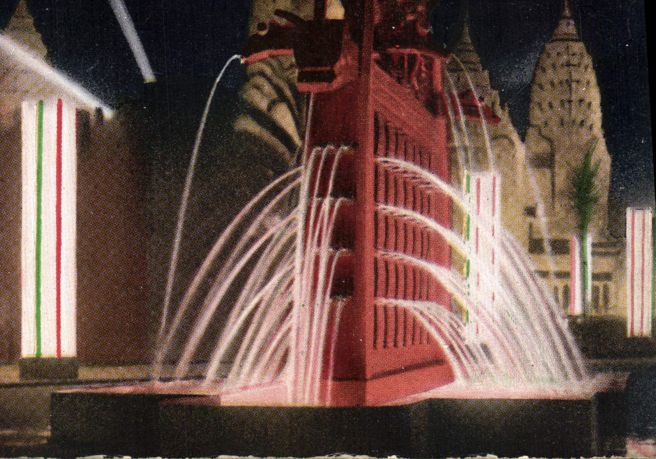 CPA Exposition Coloniale Internationale De Paris La Fontaine Des Totems