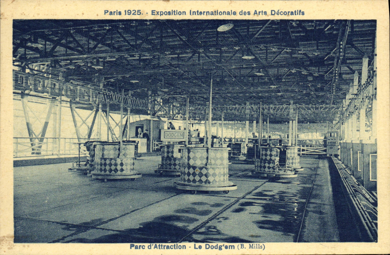 CPA Paris Exposition Internationale Des Arts Decoratifs parc d'Attraction le Dodg'em