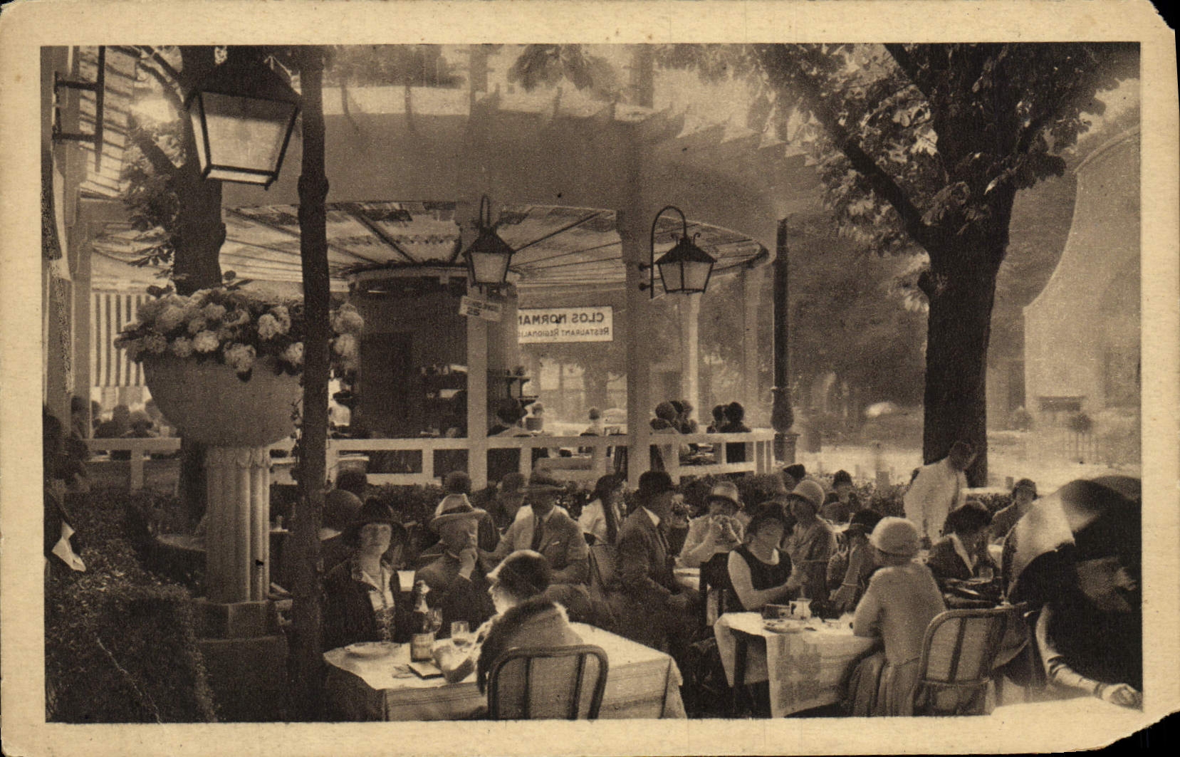 VINTAGE POSTCARD Paris International exhibition Of Decorative Arts Norman Field Regionalistic Restaurant