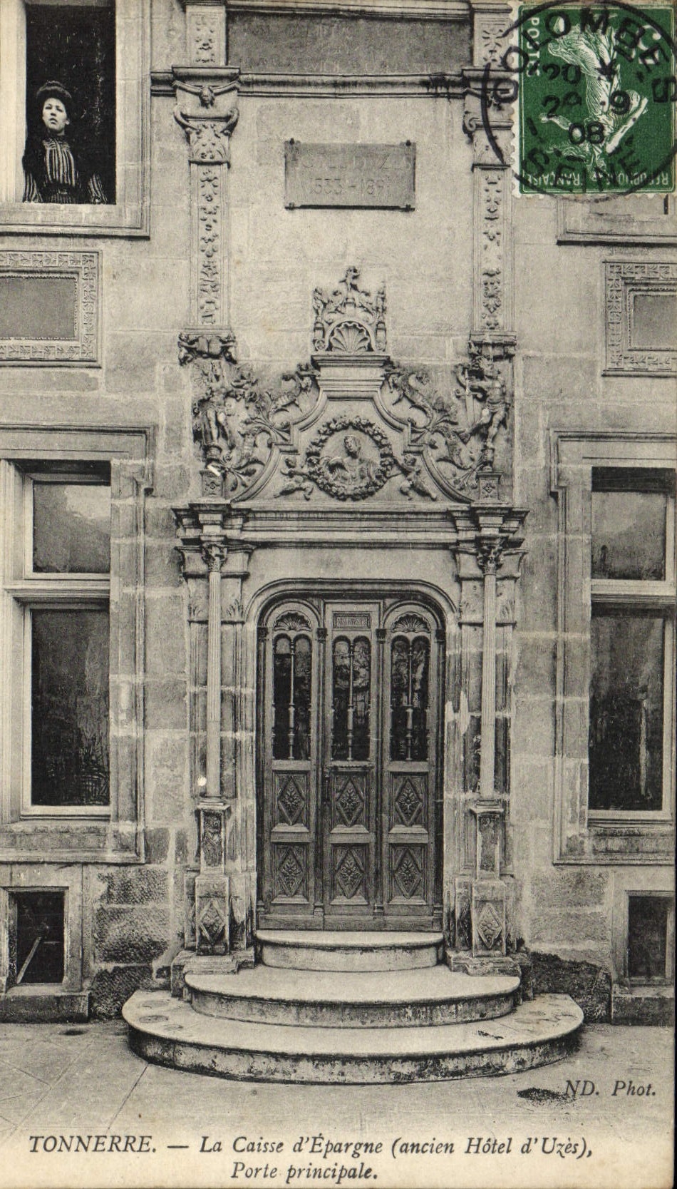 VINTAGE POSTCARD Tonnerre the Case of Epagne Carries Principal