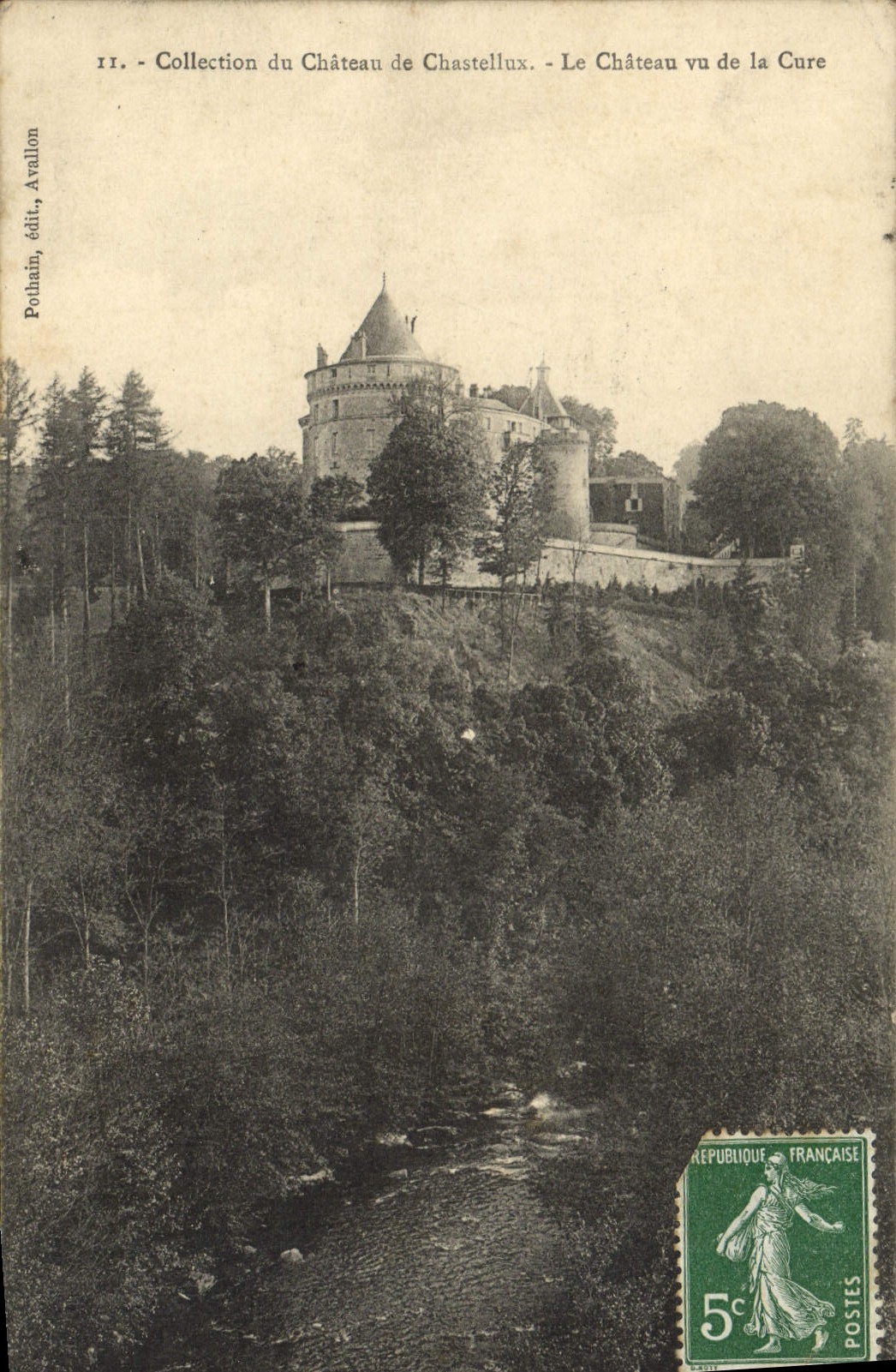 CPA Collection Du Chateau De Chastellux Le Chateau Vu De La Cure