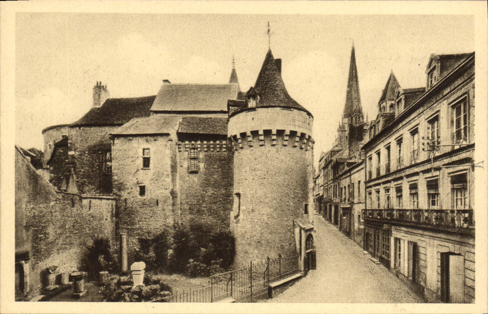 CPA Autun Antique Tours Des Bancs 