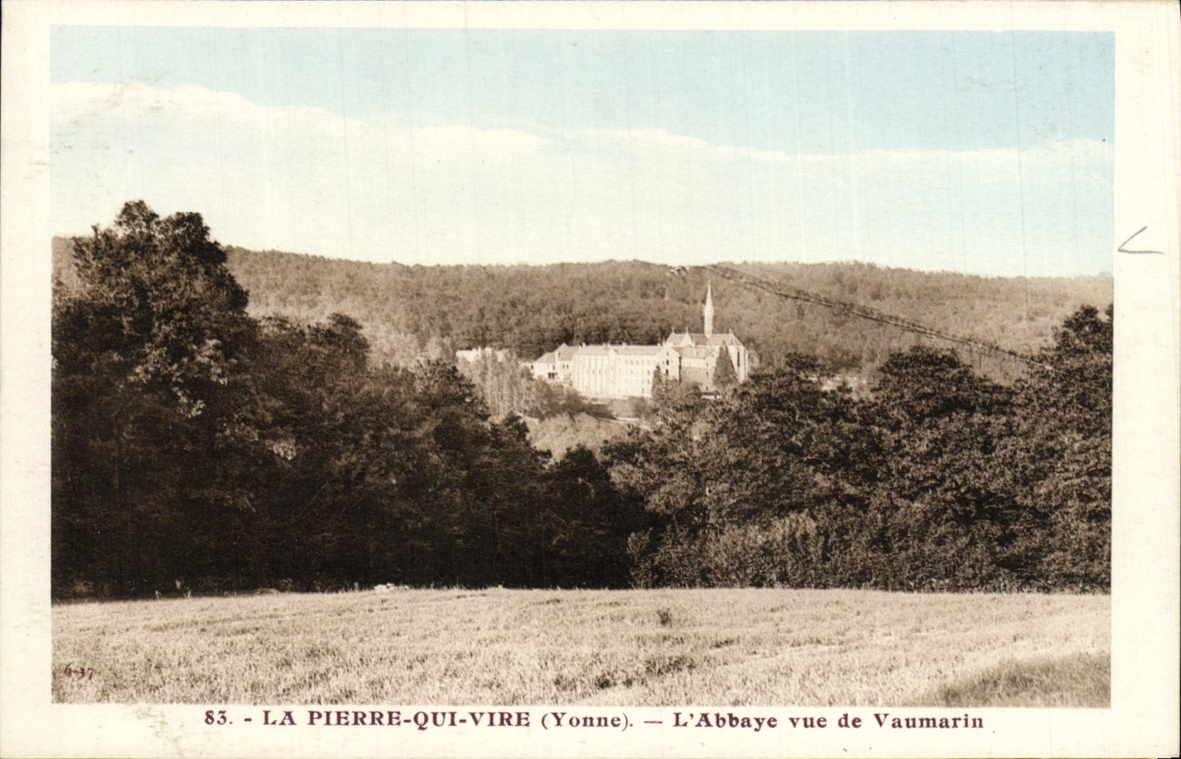 CPA La Pierre Qui Vire L'Abbaye Vue De Vaumarin