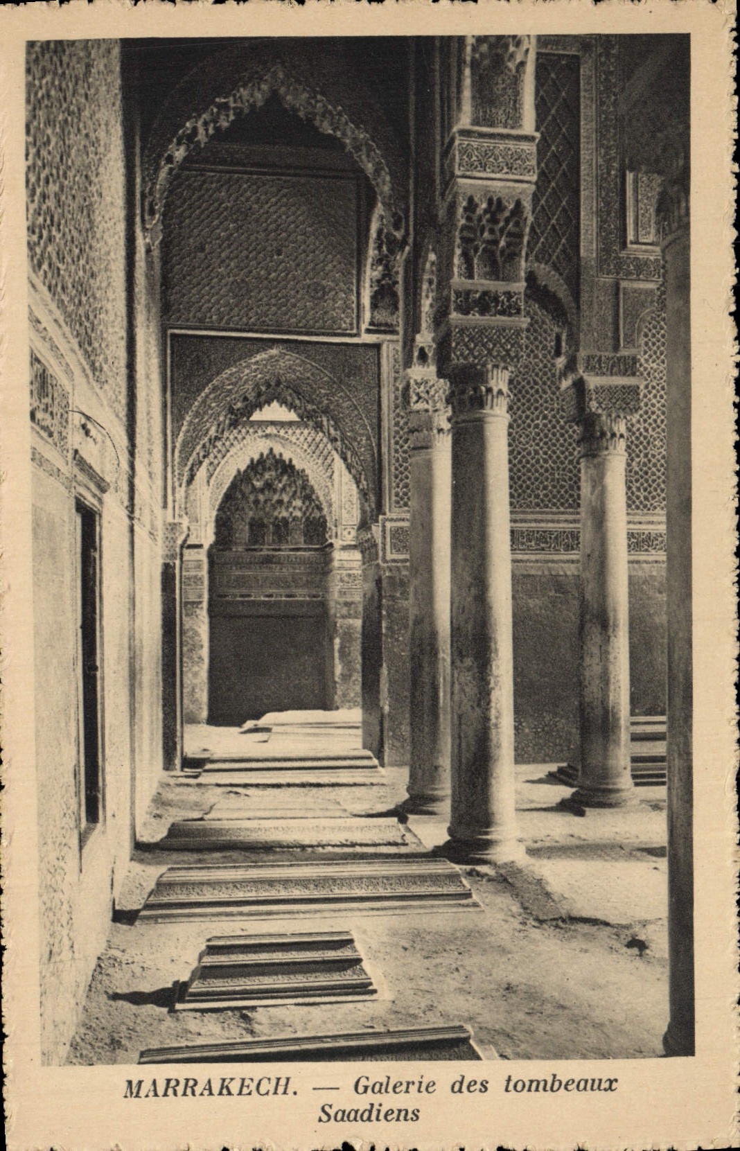 VINTAGE POSTCARD Marrakech Gallery Of the Saadiens Tombs