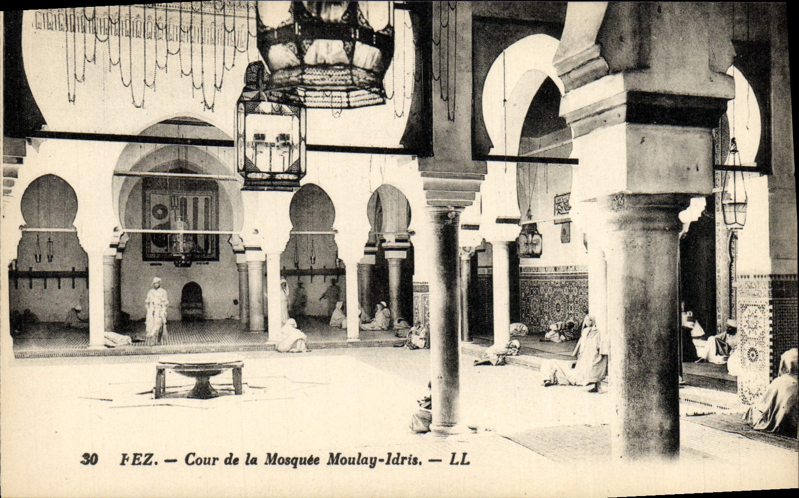 Corte de Fes de la POSTAL de la VENDIMIA de la mezquita Moulay Idris