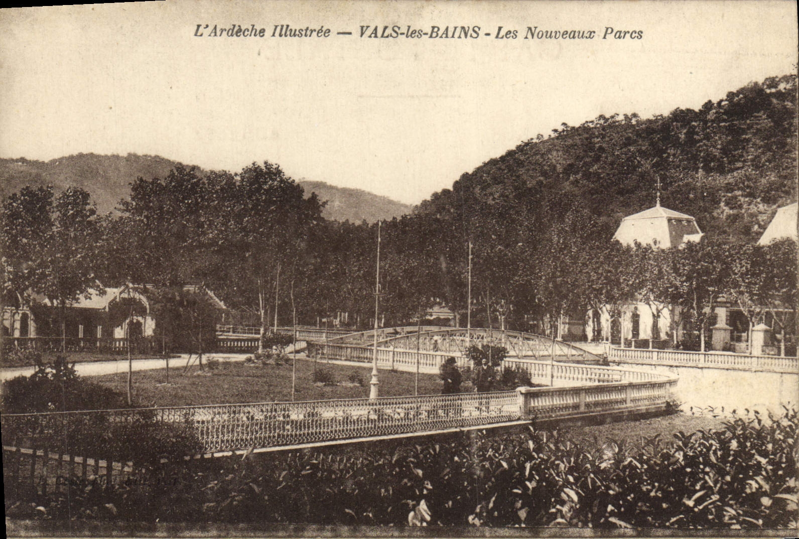 VINTAGE POSTCARD Illustrated Ardeche Valleys Les Bains New Parks