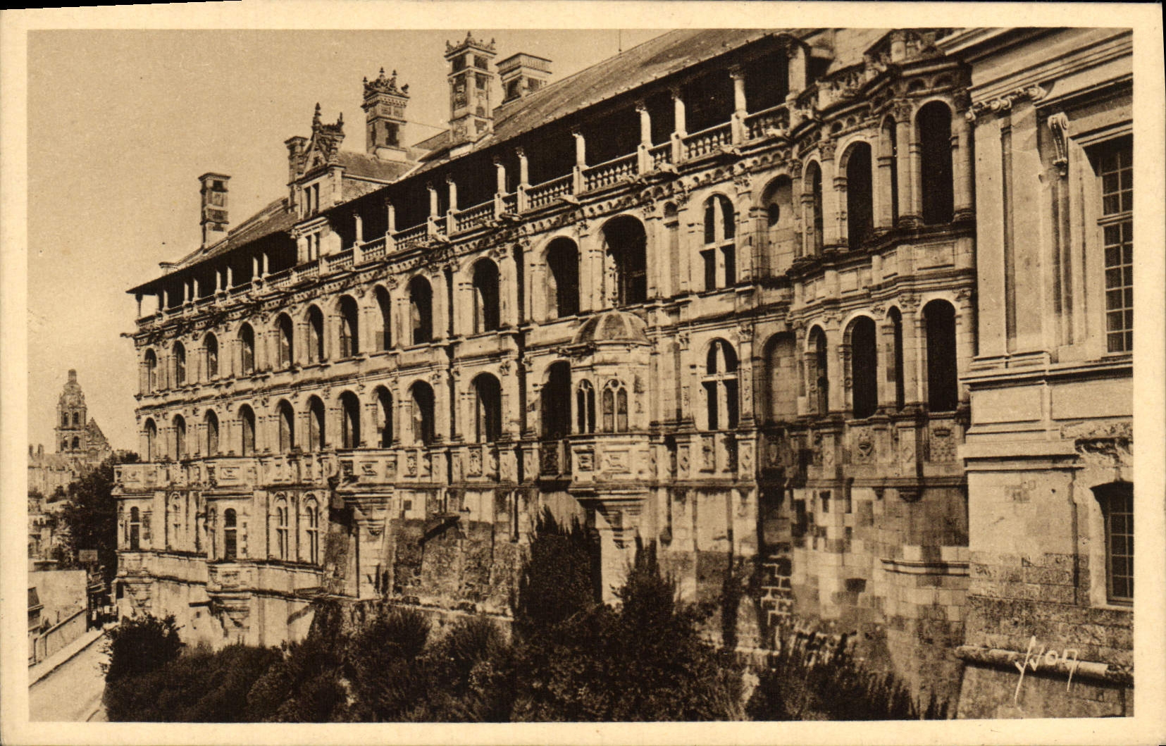 CPA Blois Le Chateau Facade Francois 1er