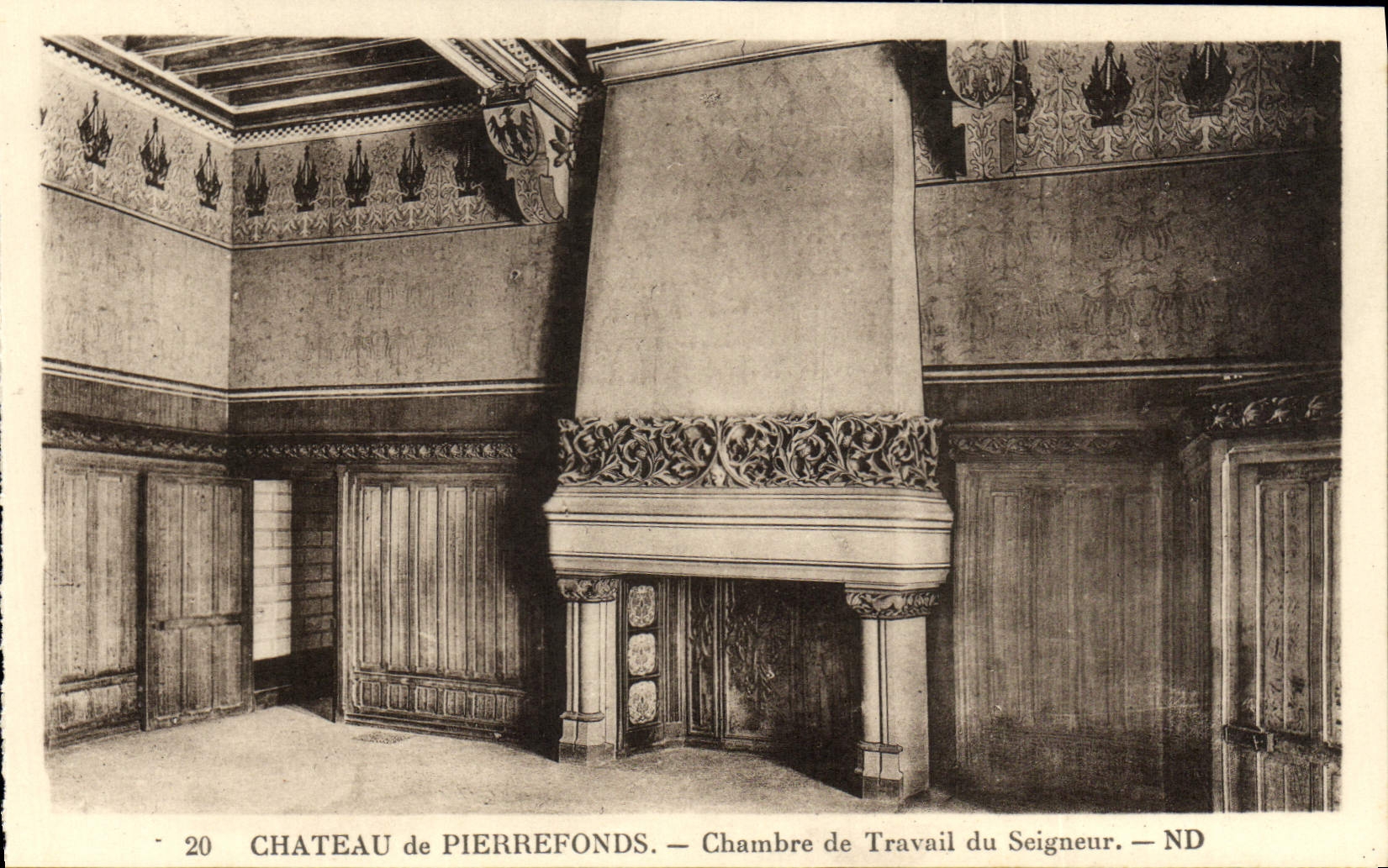 Funcionamiento de Castle De Pierrefonds Chamber de la POSTAL de la VENDIMIA del señor