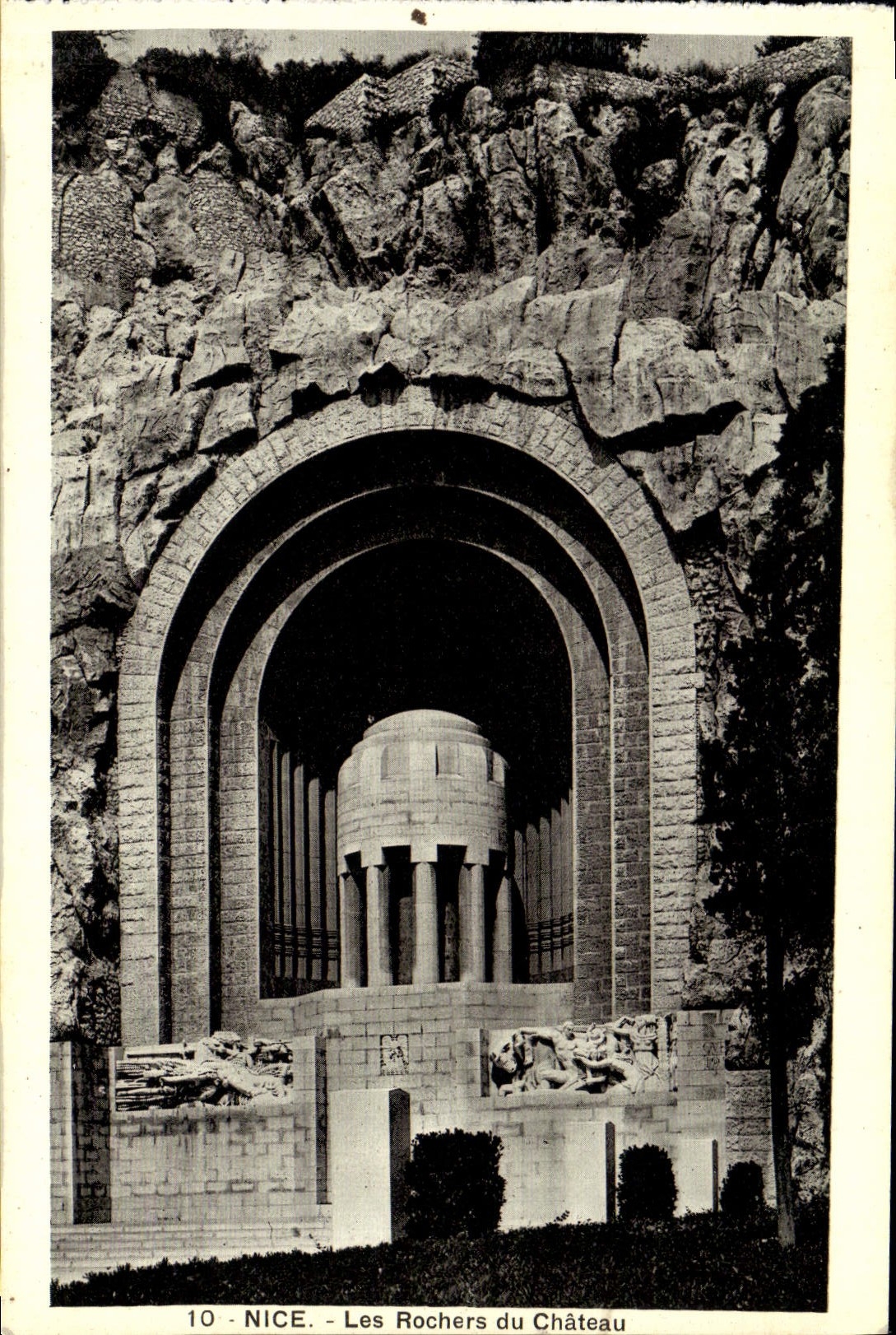 CPA Nice Les Rochers du Chateau