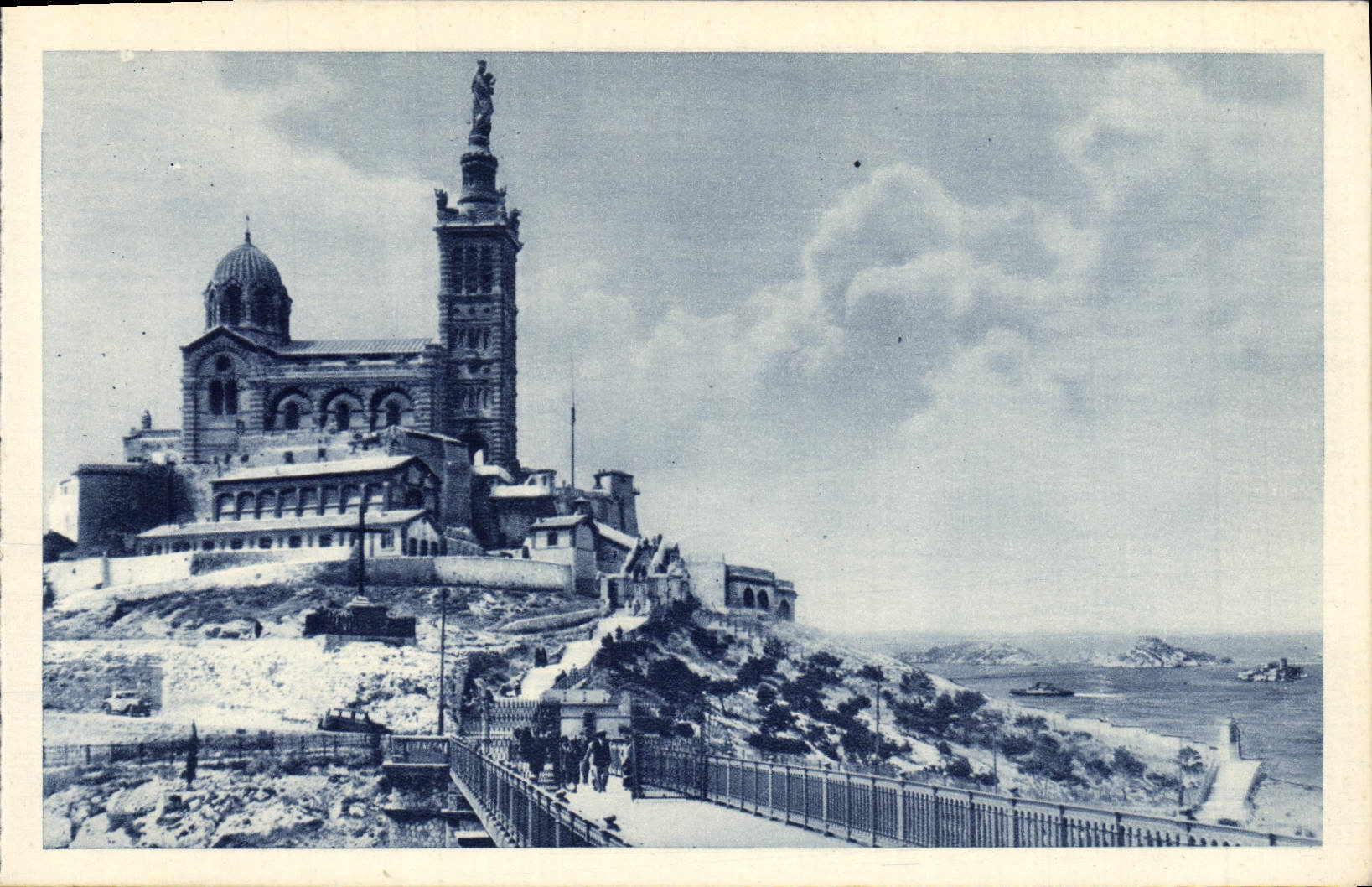 CPA Marseille Notre Dame de la Garde et les Iles