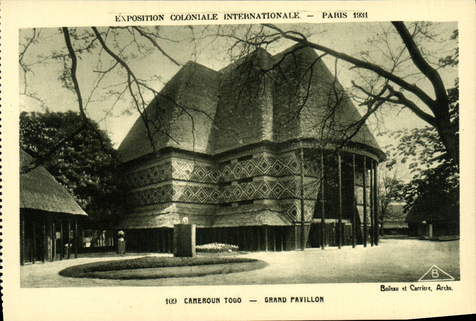 CPA Exposition Coloniale Internationale Paris 1931 Cameroun Togo Grand pavillon