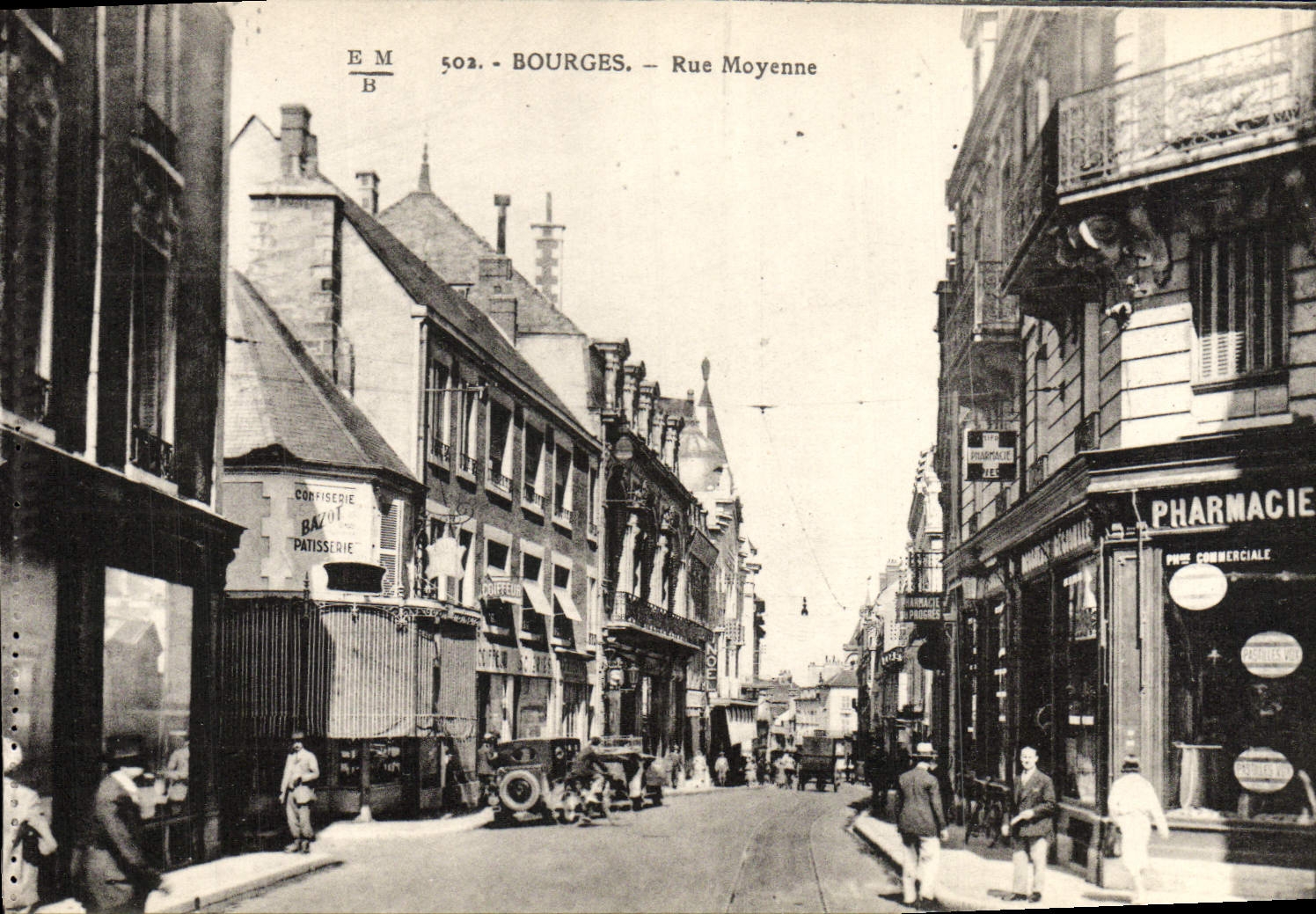Farmacia media de la calle de Bourges de la POSTAL de la VENDIMIA