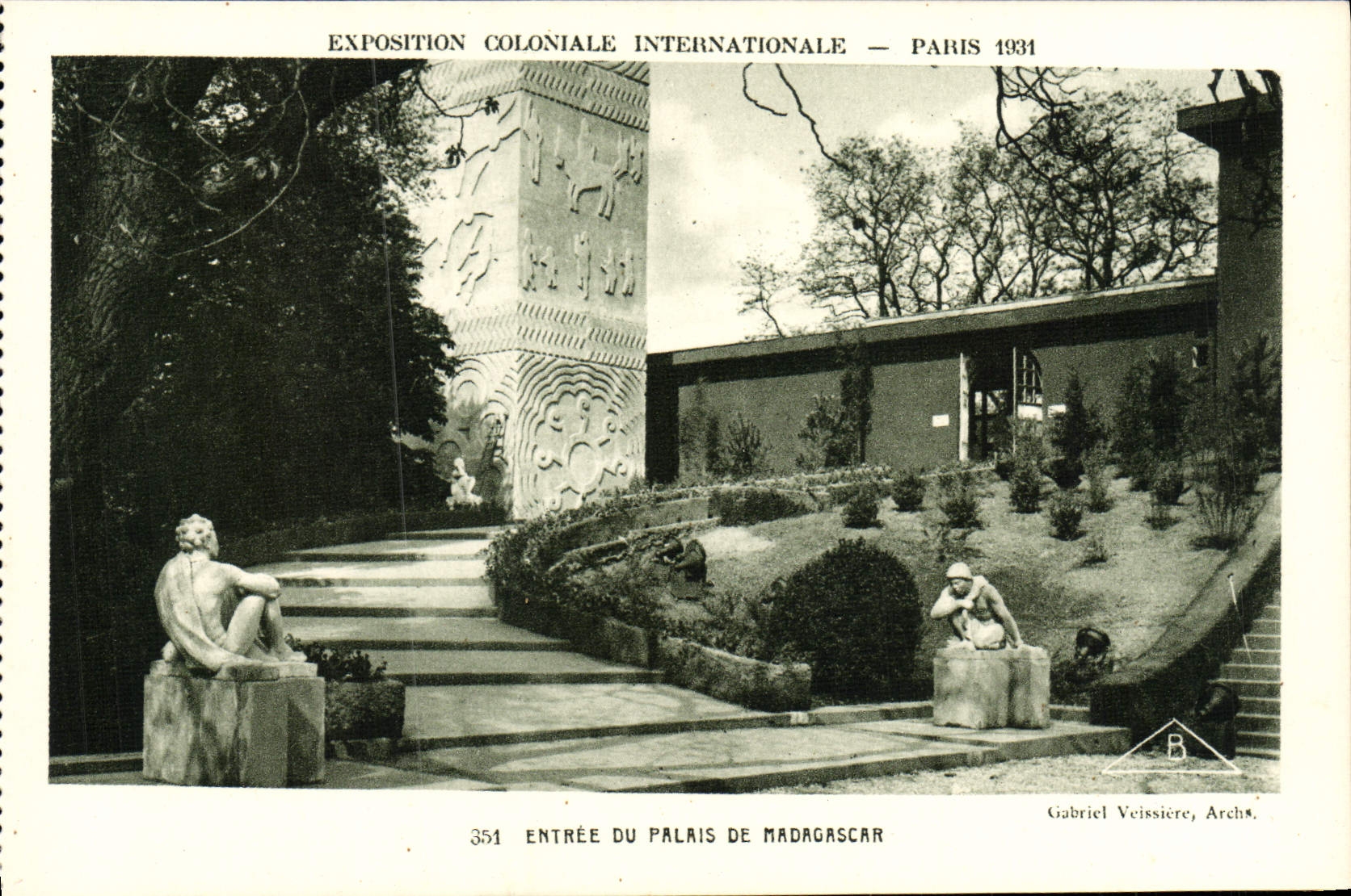 VINTAGE POSTCARD Fair Colonial International Paris 1931 Entree of the palate of Madagascar