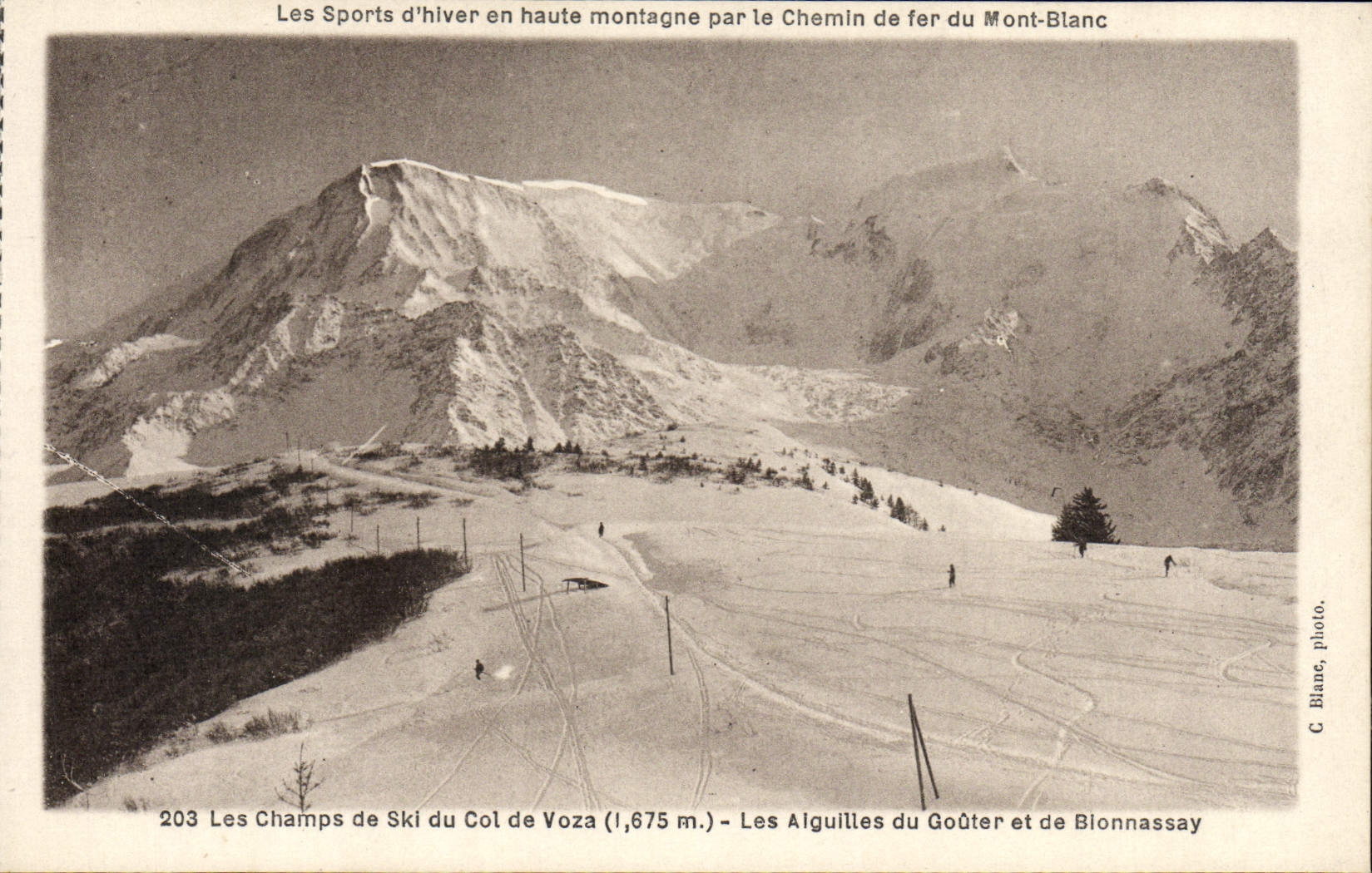 CPA Les champs de ski du col de Voza Les aiguilles du gouter et de Bionnassay
