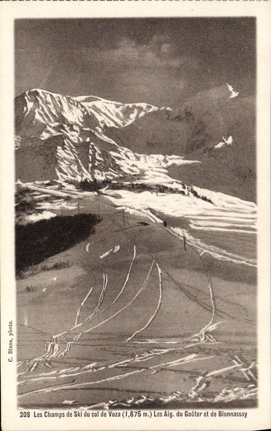 CPA Les champs de ski du col de Voza Les aiguilles du gouter et de Bionnassay