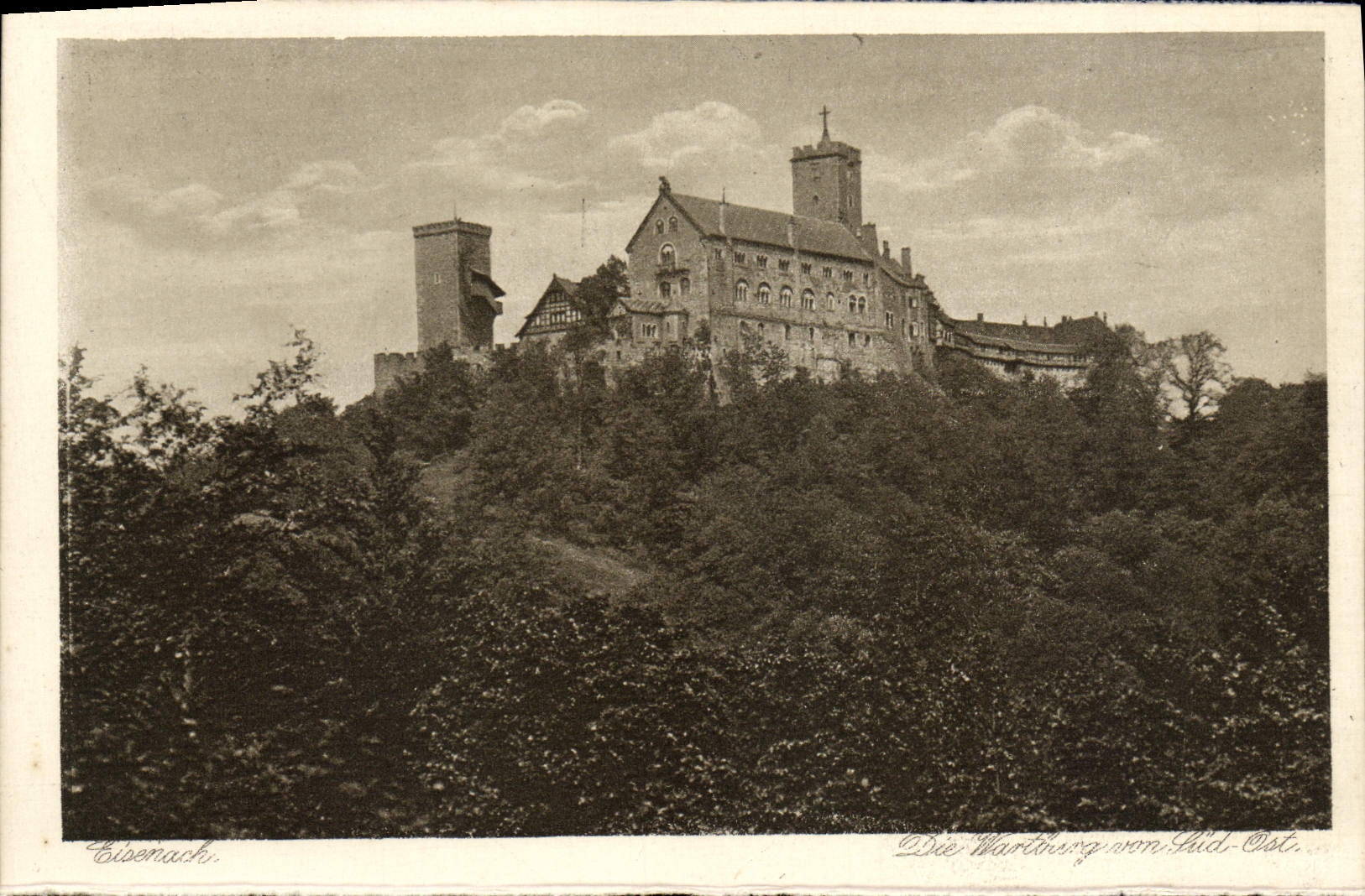 VINTAGE POSTCARD Eisenach Die Wartburg von Southern Ost