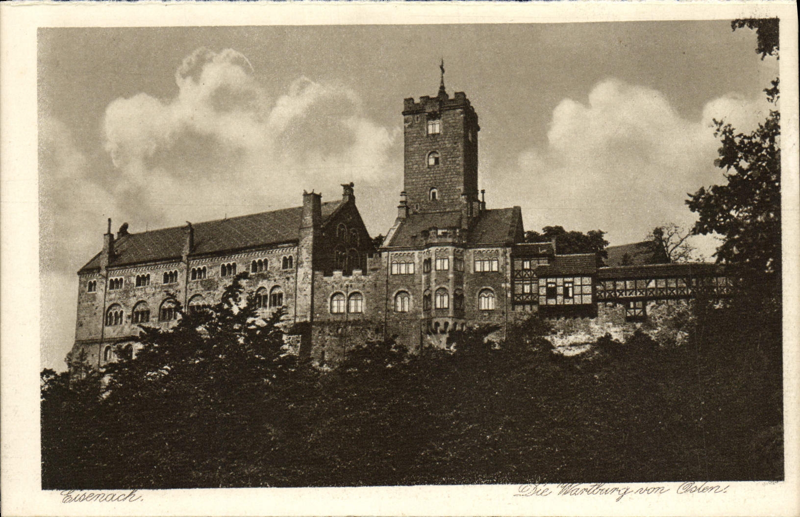 VINTAGE POSTCARD Eisenach Die Wartburg von Osten