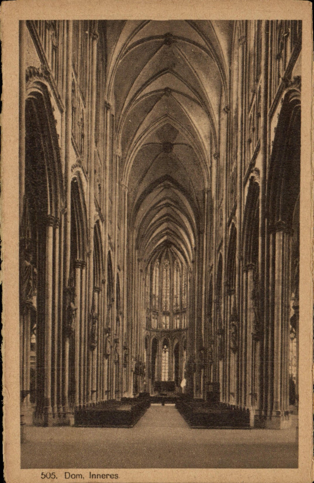 Dom Inneres Koln de la POSTAL de la VENDIMIA