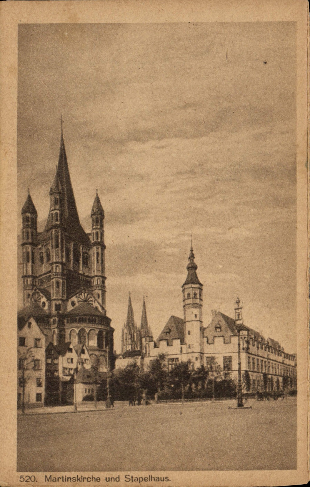 POSTAL Martinskirche Und Stapelhaus Koln de la VENDIMIA