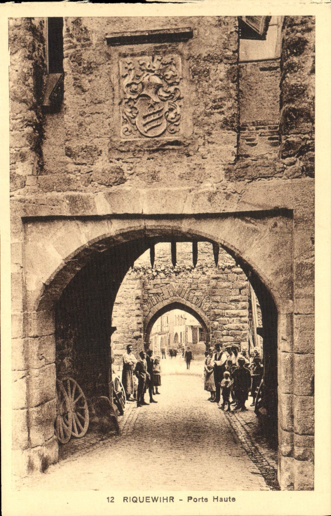 VINTAGE POSTCARD Riquewihr Carries High