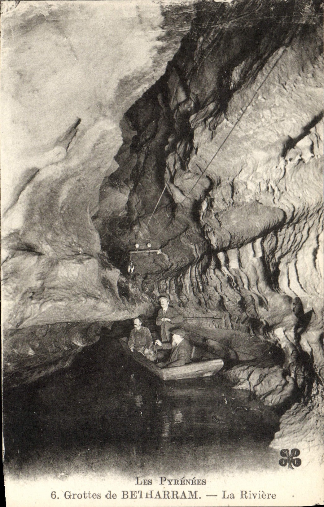 CPA Grottes de Betharram La Riviere