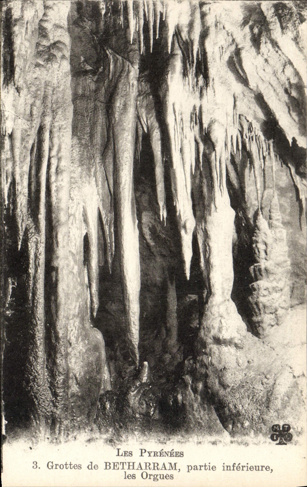 VINTAGE POSTCARD Caves of Betharram Lower part organ