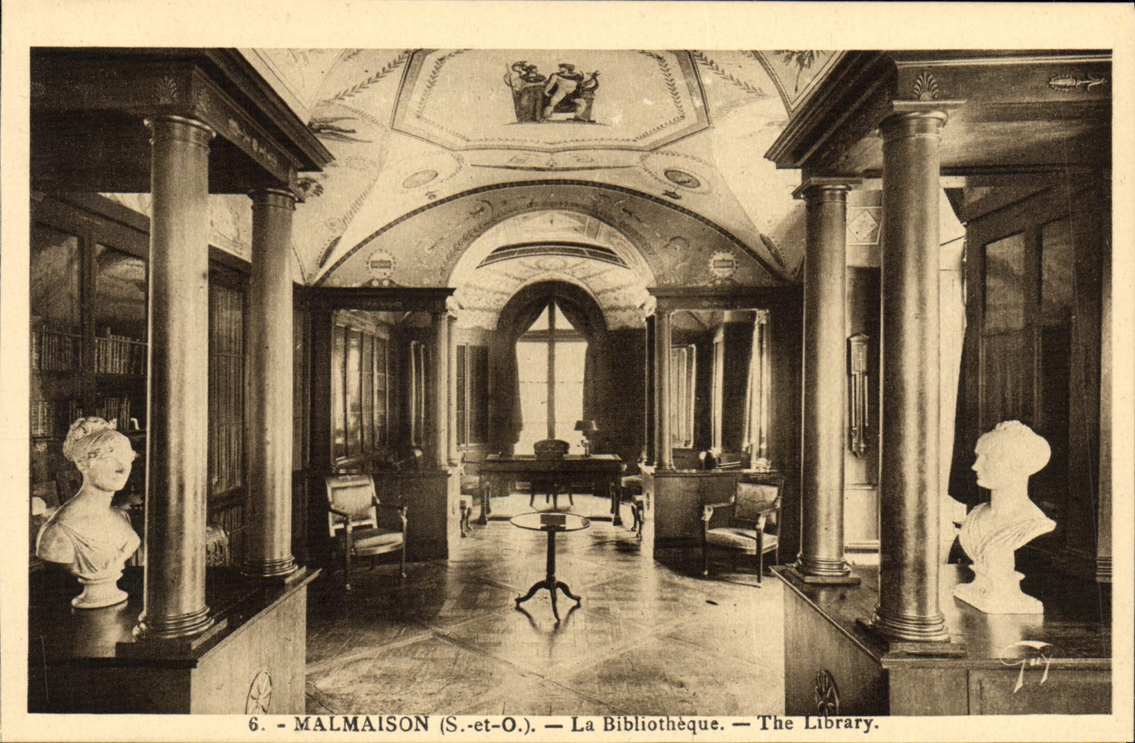 CPA Malmaison La Bibliotheque