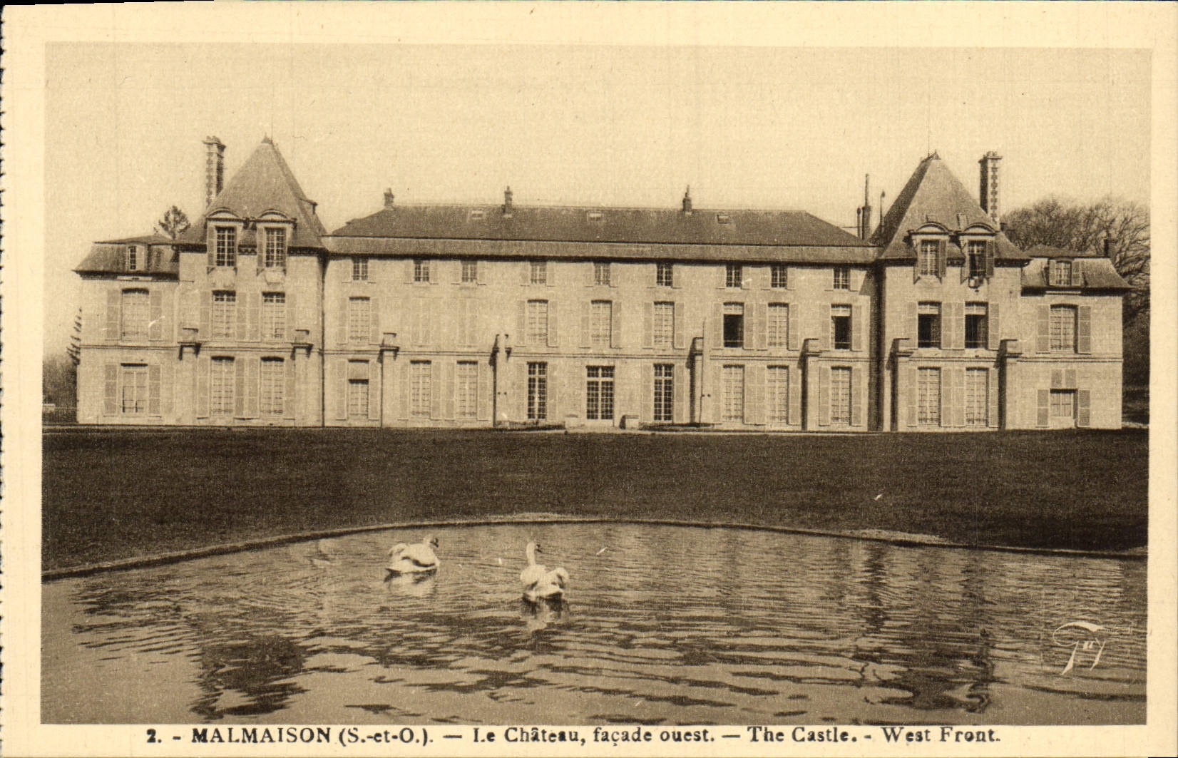 CPA Malmaison Le Chateau Facade Ouest Cygnes