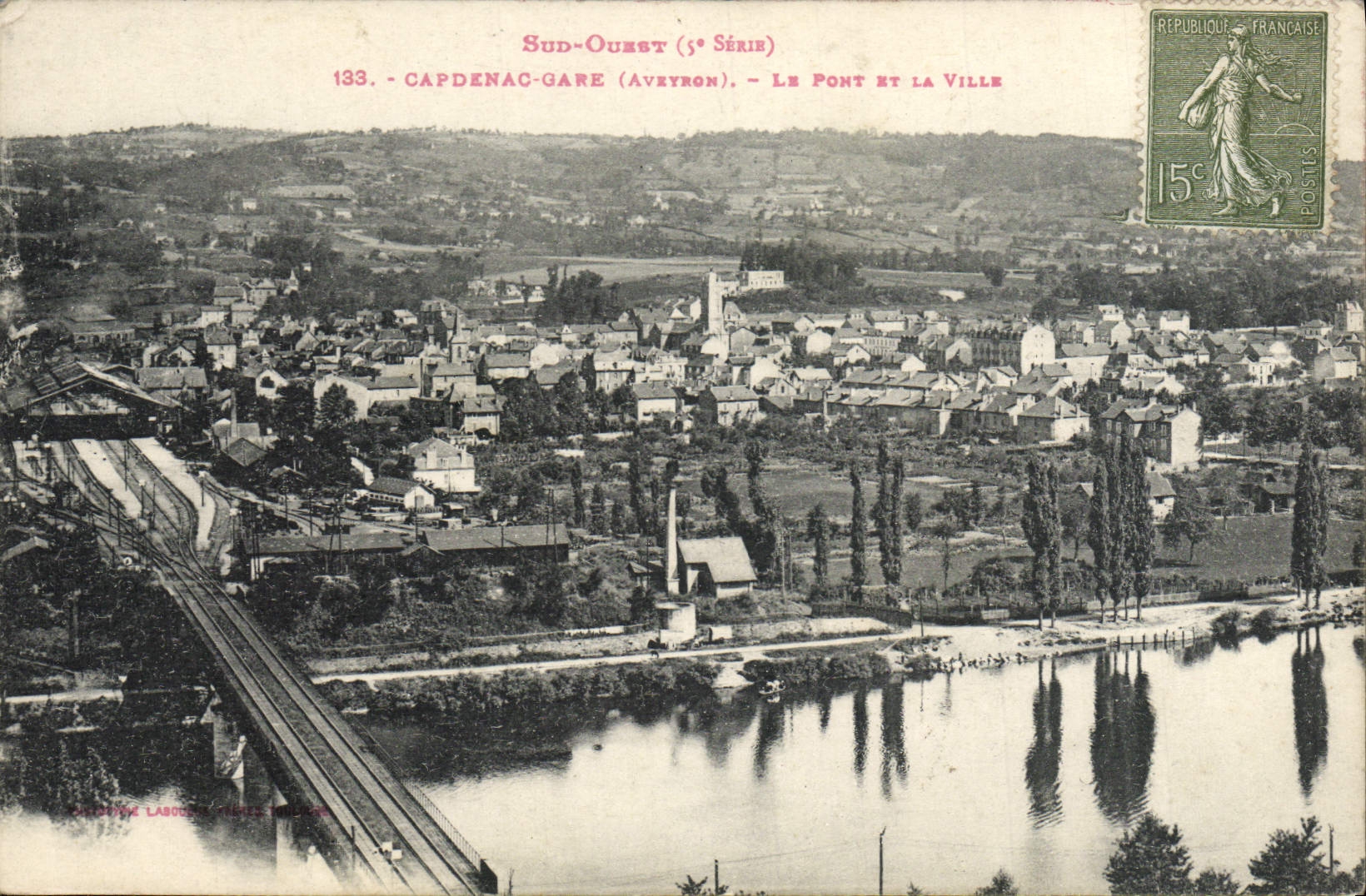 VINTAGE POSTCARD Capedenac Parks the bridge of the city