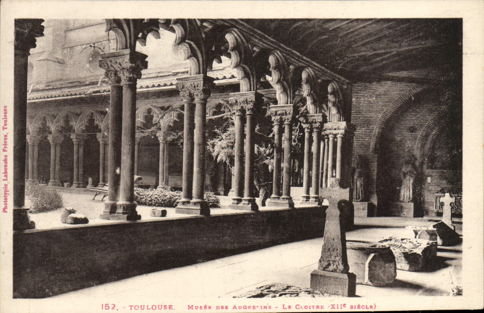 CPA Toulouse Musee des Augustins Le cloitre