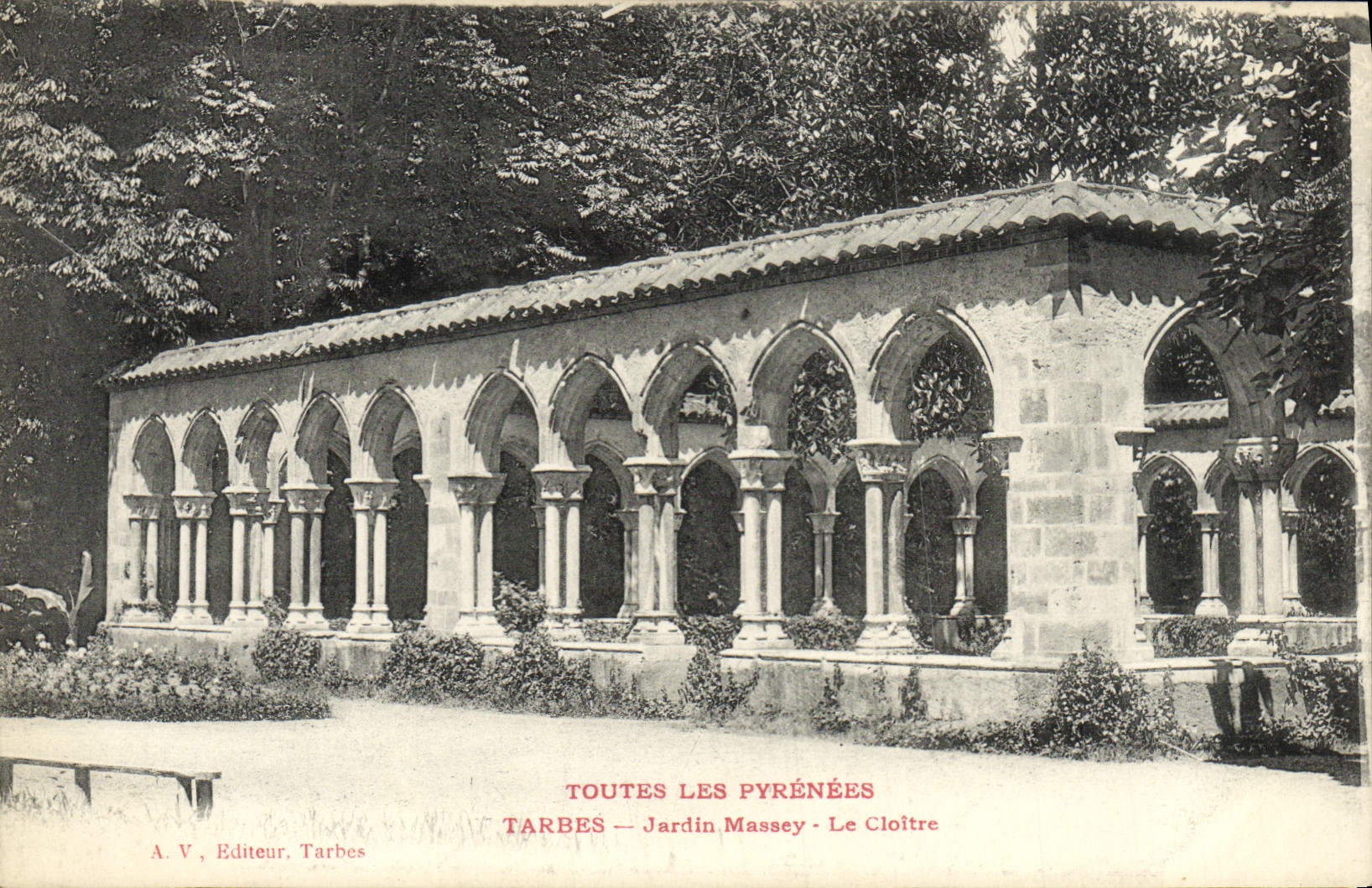VINTAGE POSTCARD Tarbes Massey Garden the cloister