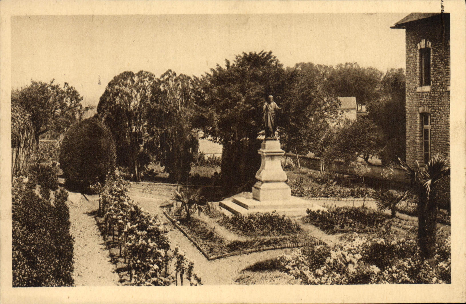 CPA Petit Seminaire De Gourdon Sacre Coeur