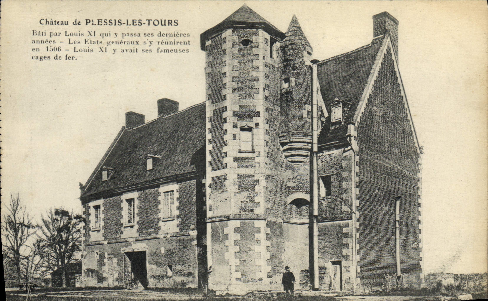VINTAGE POSTCARD Castle De Plessis Tours