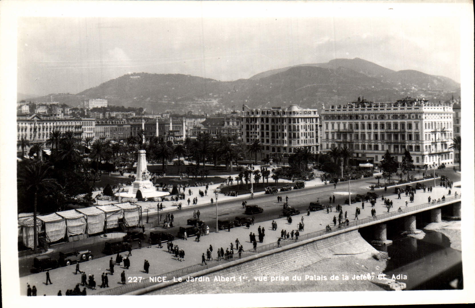 VINTAGE POSTCARD Nice the Garden Albert Seen from Of the Palate Of the Pier