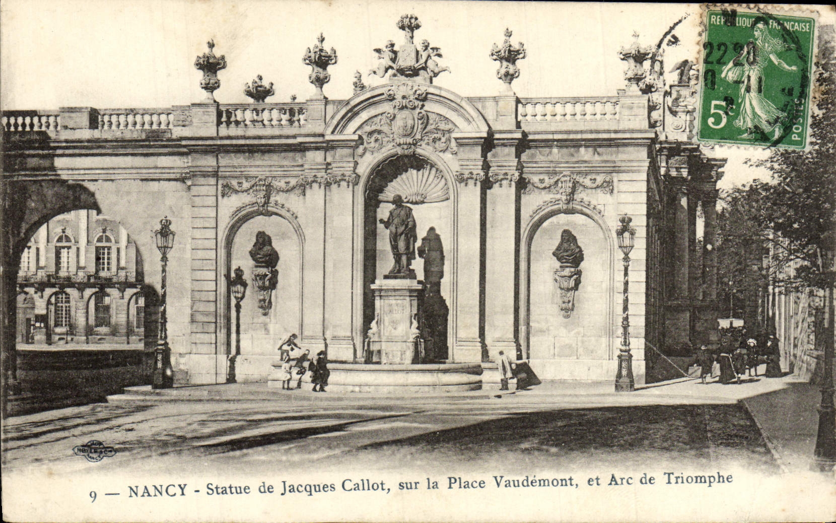 CPA Nancy Statue De Jacques Callot Sur La Place Vaudemont Et Arc De Triomphe