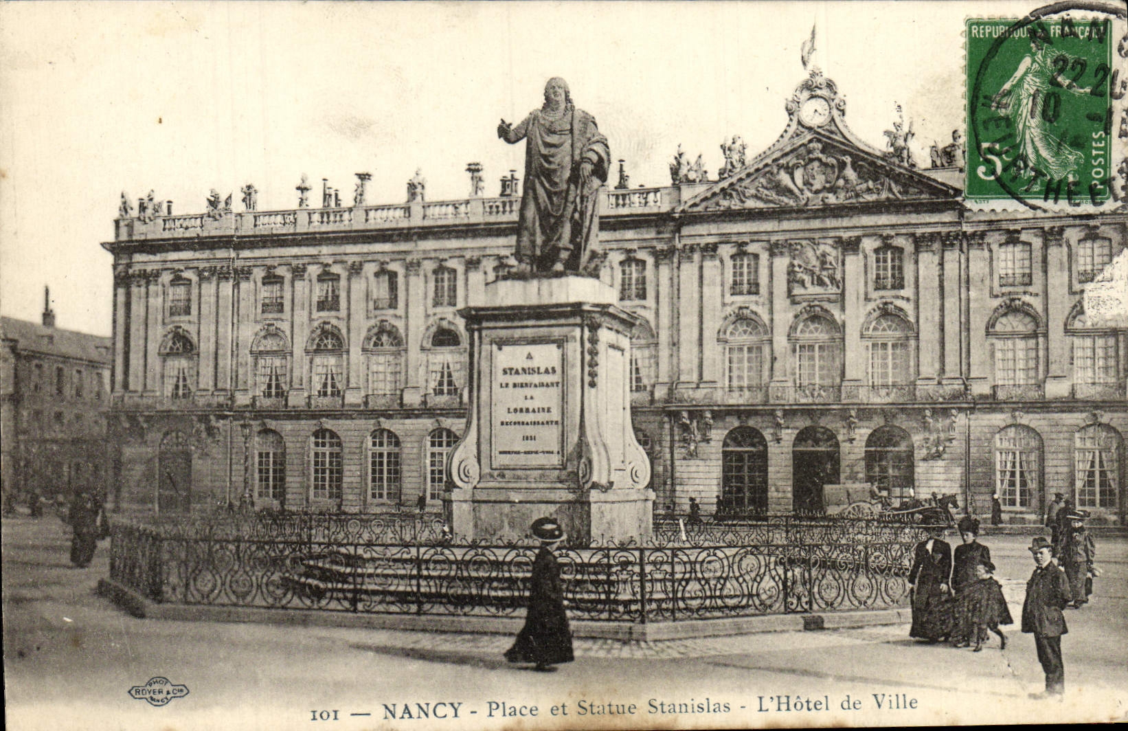 CPA Nancy Place Et Statue Stanislas L'Hotel De Ville