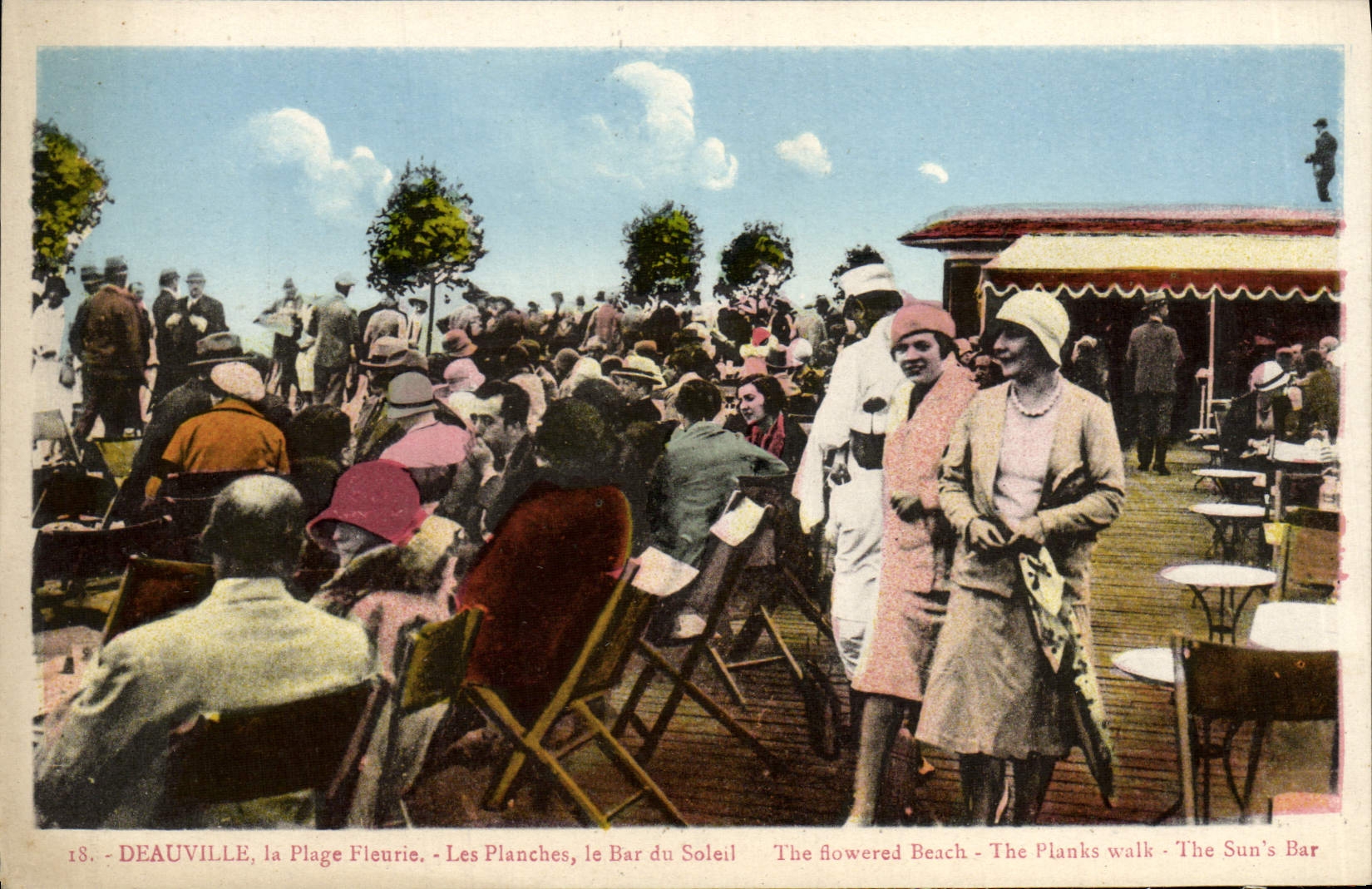 La POSTAL Deauville de la VENDIMIA la playa florecida sube a la barra del Sun